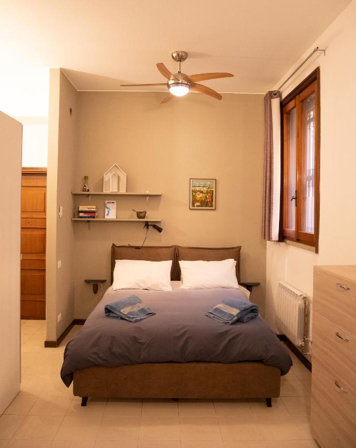 Chambers Short Rentals - Via Gezio Calini Brescia - 2 Studio Flats 외부 사진