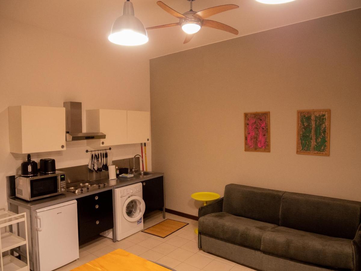 Chambers Short Rentals - Via Gezio Calini Brescia - 2 Studio Flats 외부 사진